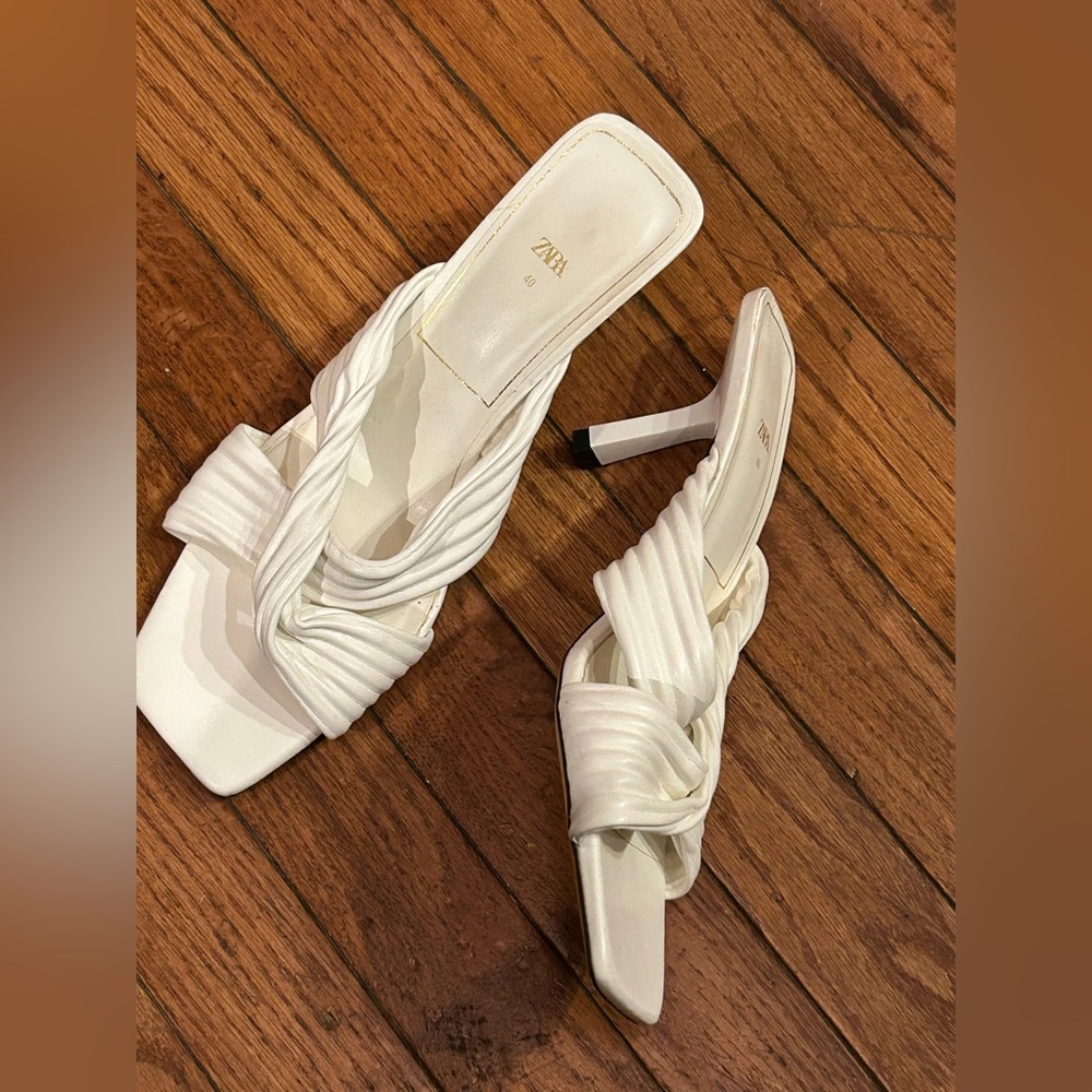 Zara Elegant White Heeled Mules size 9